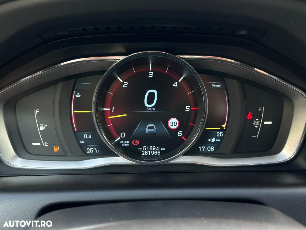 Volvo XC 60 - 22