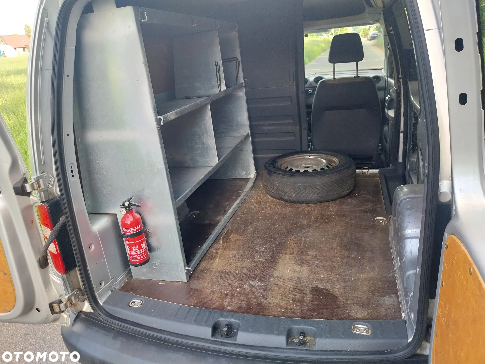 Volkswagen Caddy - 10