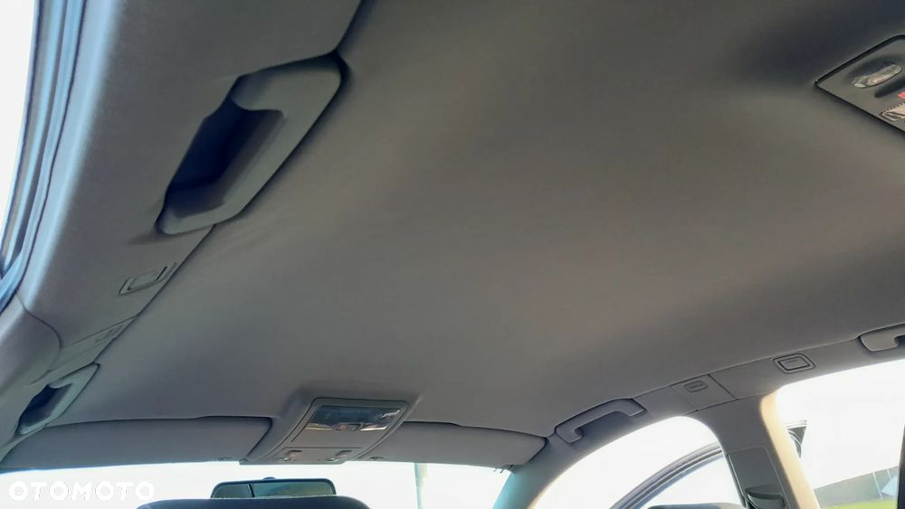 Audi A6 Limousine 2.4 - 31