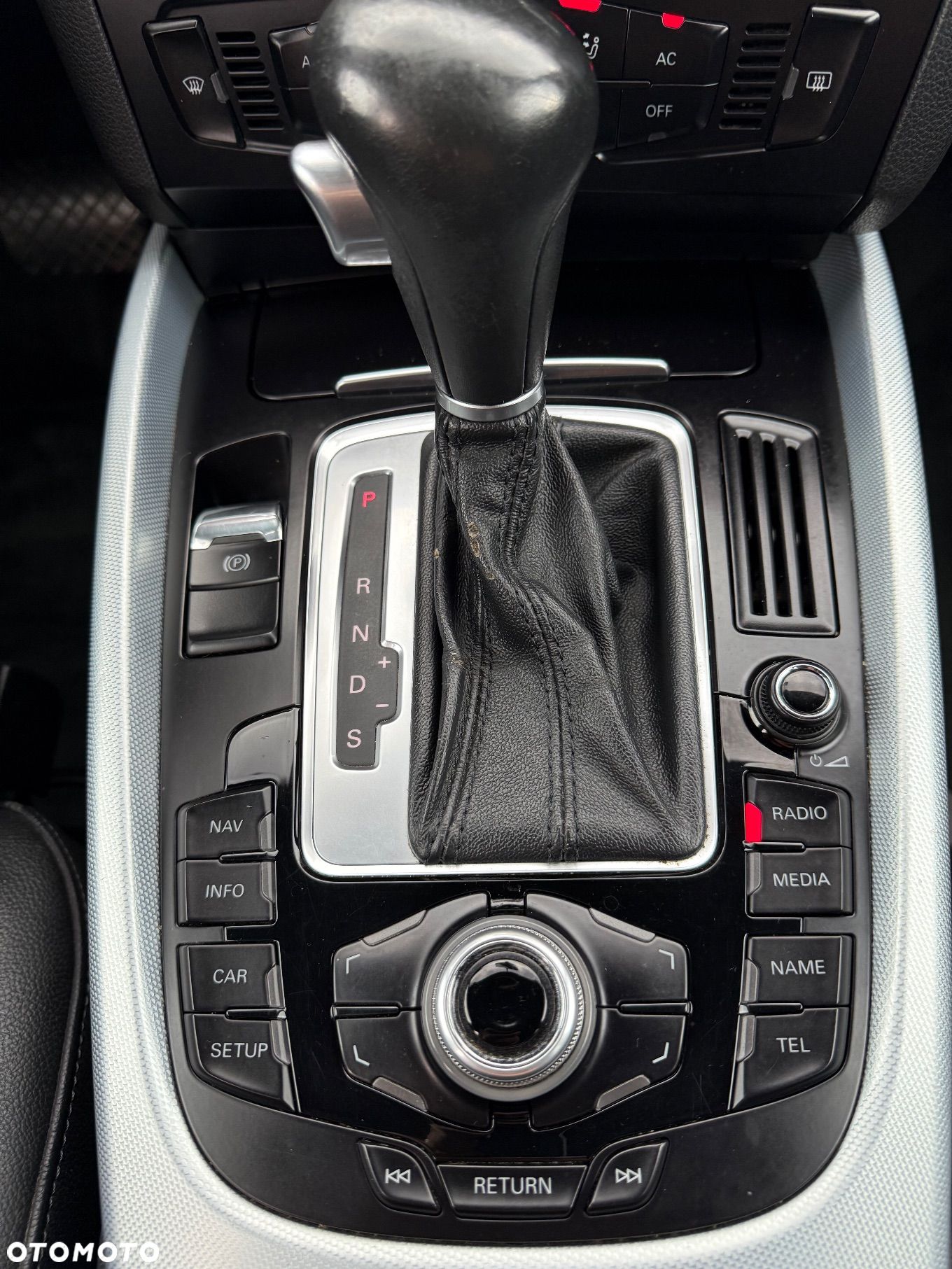Audi Q5 2.0 TDI quattro S tronic sport - 22