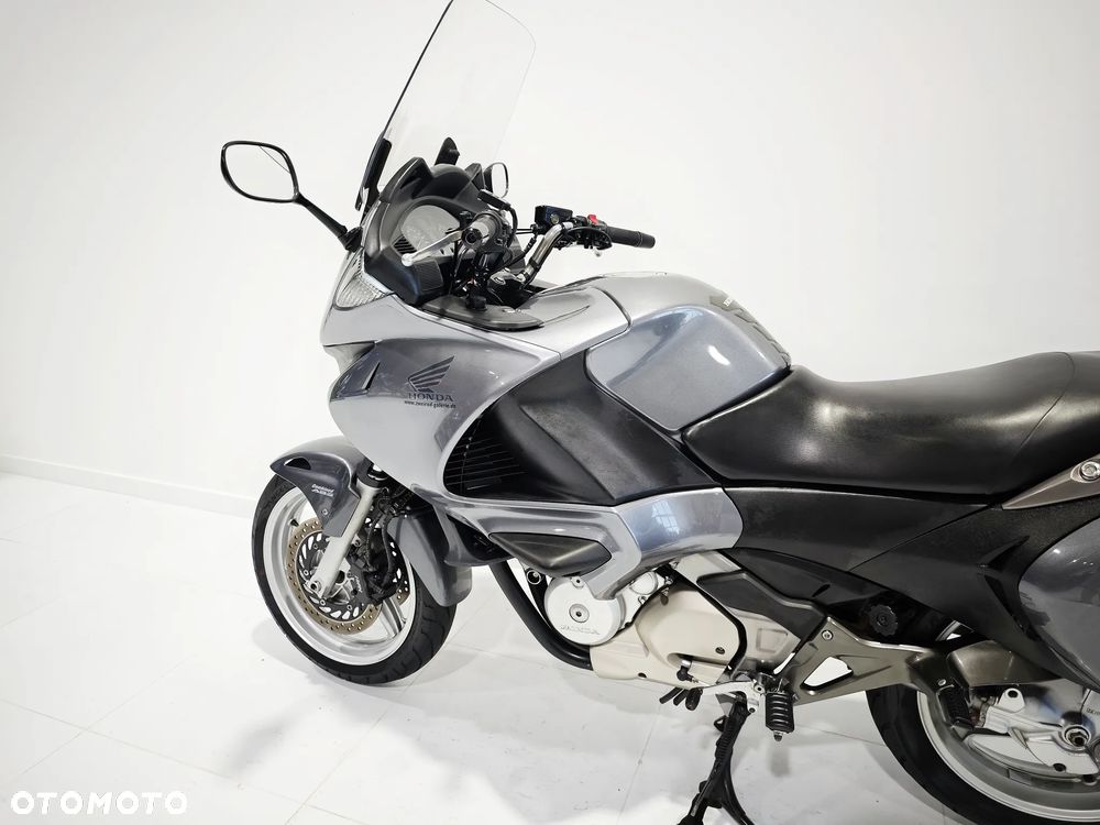 Honda Deauville - 12