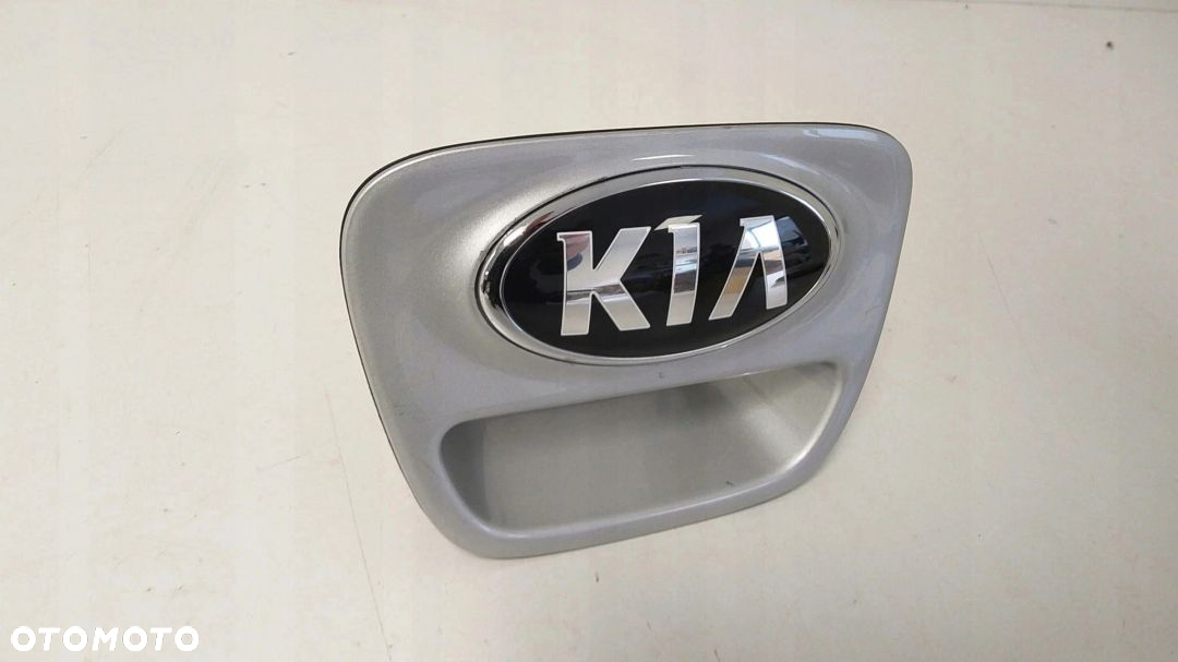 KIA RIO IV 17-21 KLAMka emblemat klapa tył - 2