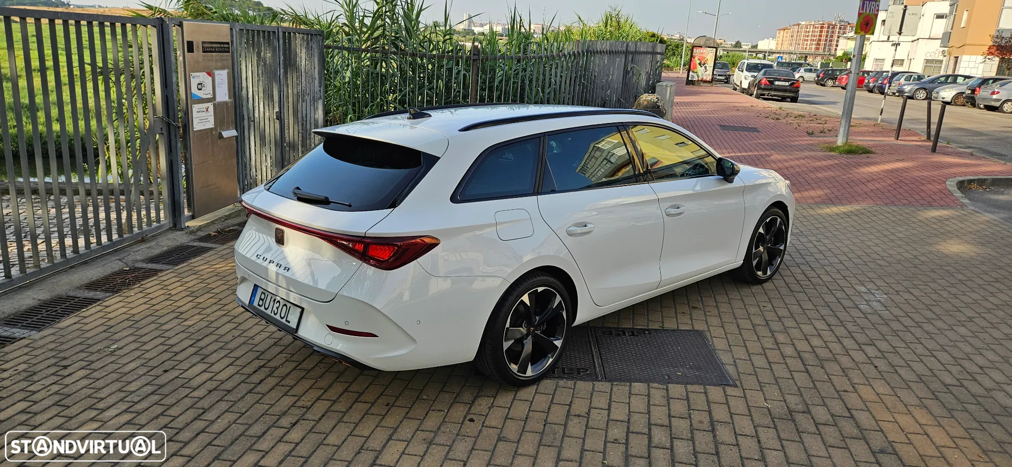 Cupra Leon ST 1.4 e-Hybrid MID DSG - 10