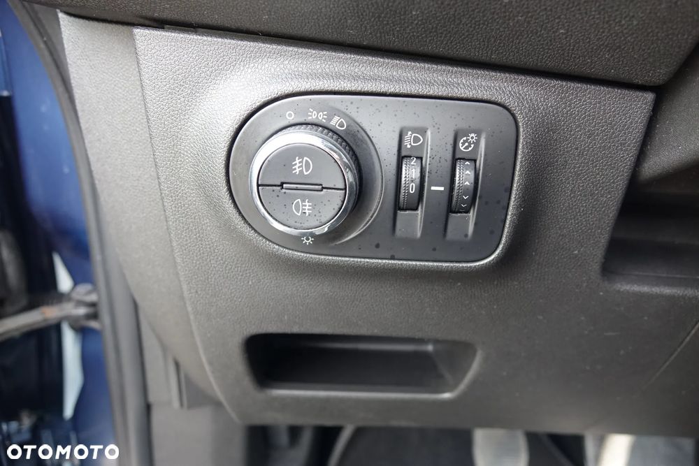 Opel Corsa - 22