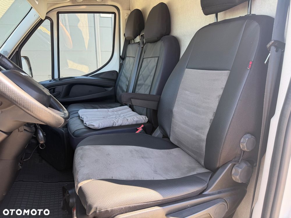 Iveco DAILY - 12