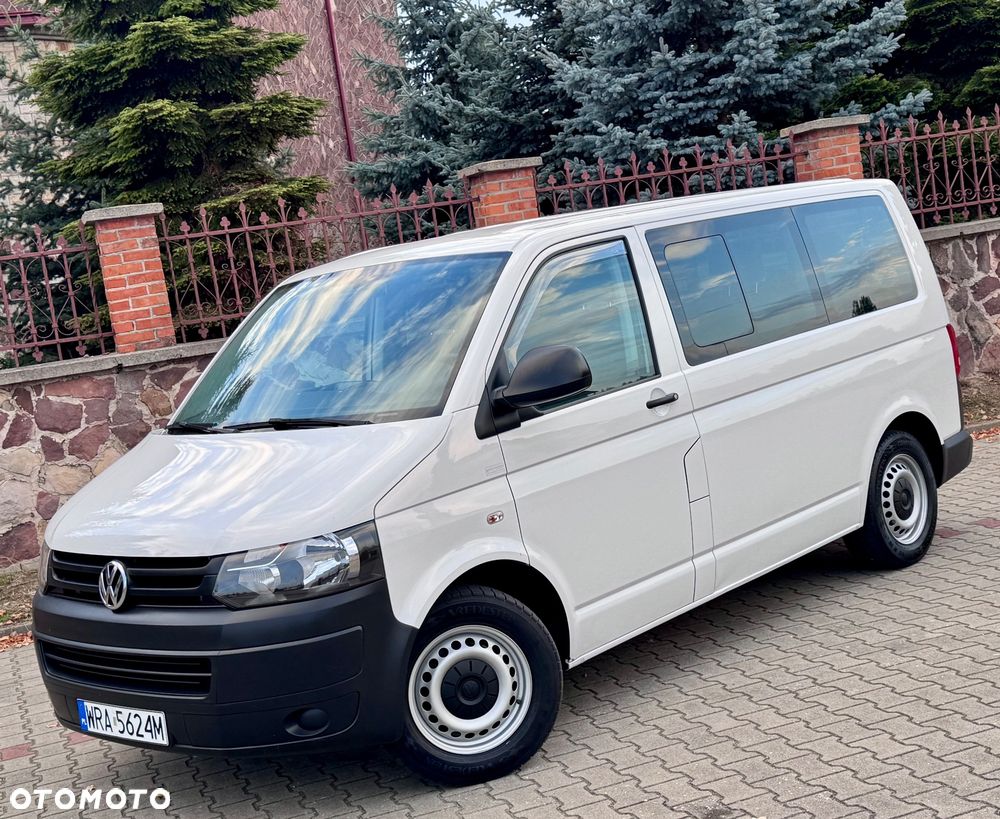 Volkswagen Caravelle - 3
