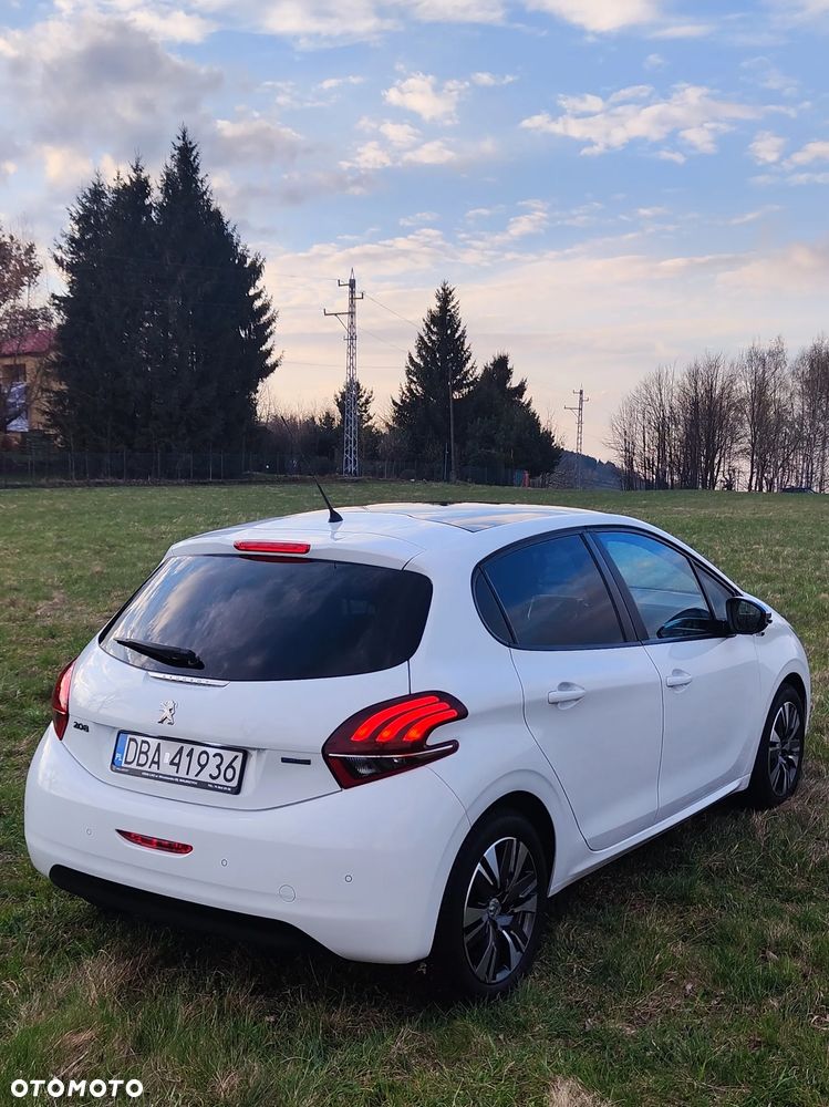 Peugeot 208 82 VTI Style - 6