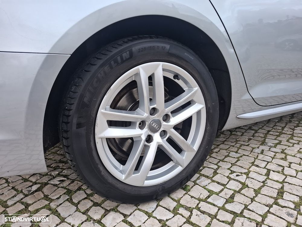 Audi A4 Avant 2.0 TDI S-line - 49