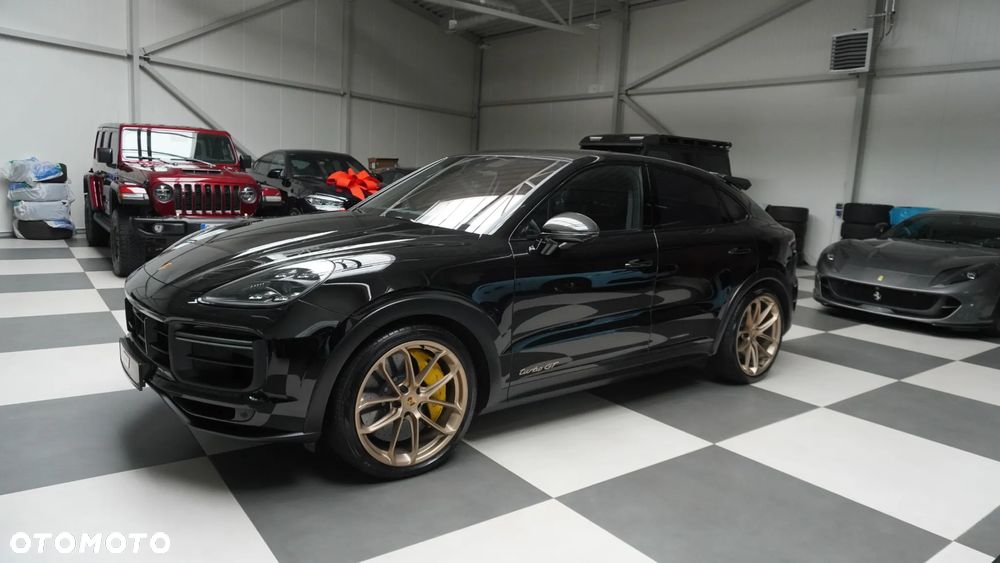 Porsche Cayenne Turbo GT - 1