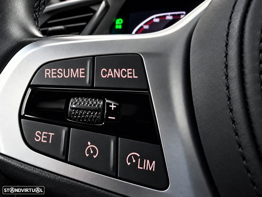 BMW 118 i Pack Desportivo M Auto - 16