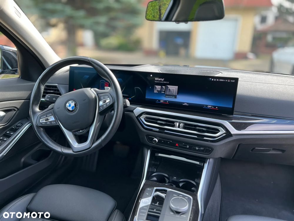 BMW Seria 3 320d xDrive Luxury Line sport - 27