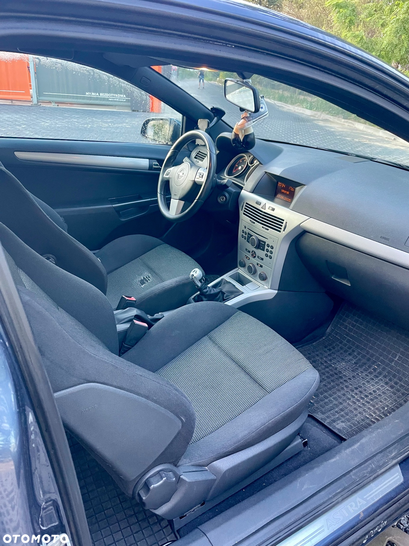 Opel Astra GTC 1.3 CDTI - 9