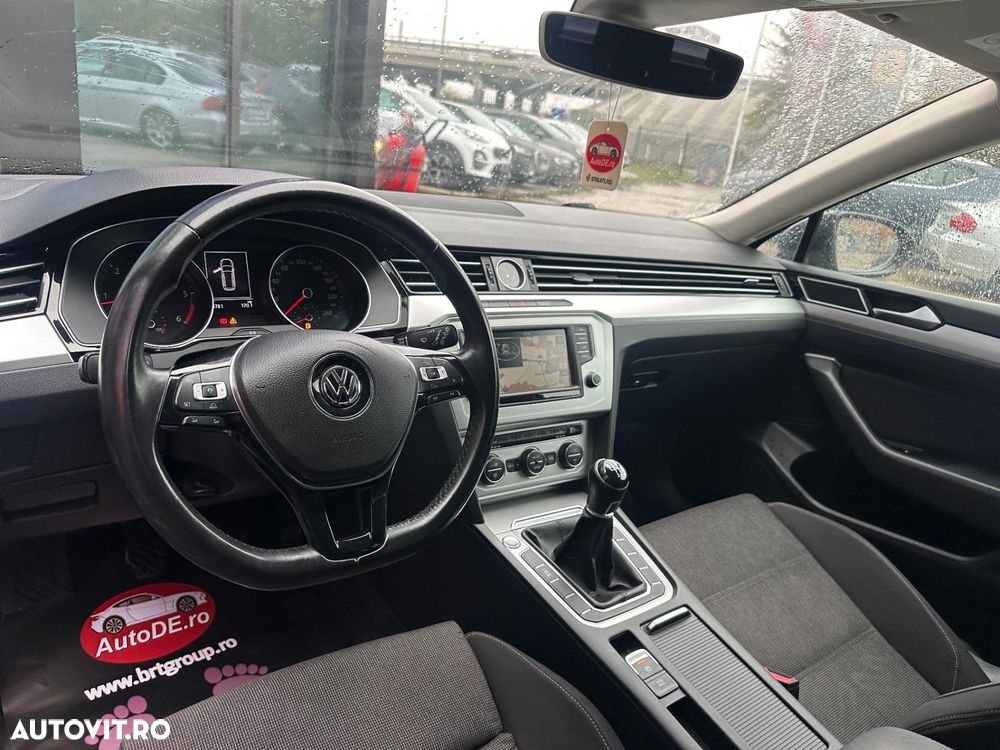 Volkswagen Passat - 5