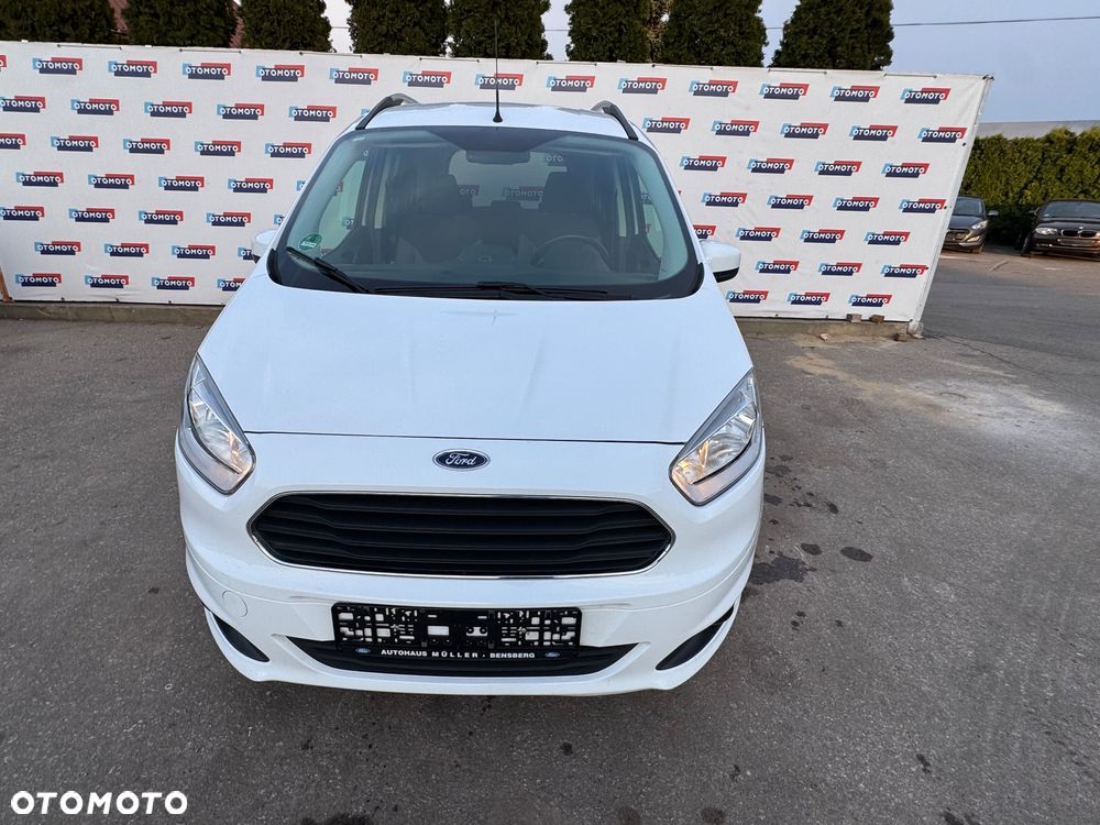 Ford Tourneo Courier 1.0 EcoBoost S&S Titanium - 6