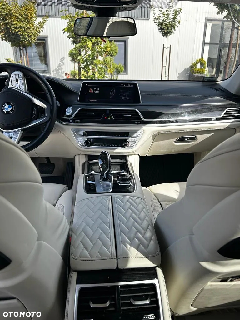 BMW Seria 7 750i xDrive - 7