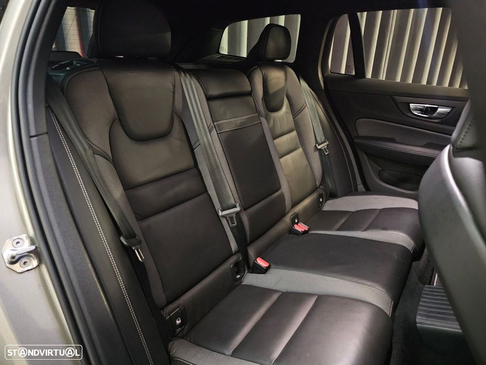 Volvo V60 2.0 T8 AWD TE R-Design - 20