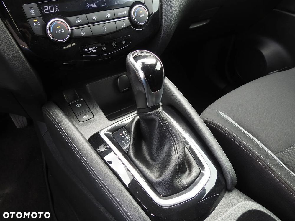 Nissan Qashqai 1.5 dCi DCT N-TEC - 24