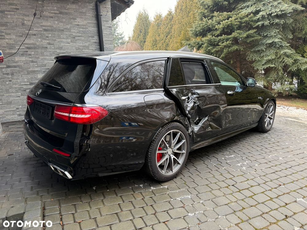 Mercedes-Benz Klasa E AMG 63 S 4Matic+ 9G-TRONIC - 2
