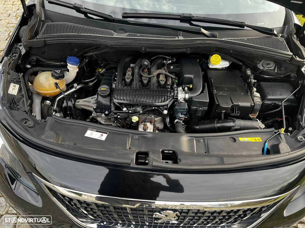 Peugeot 2008 1.2 PureTech Allure - 2