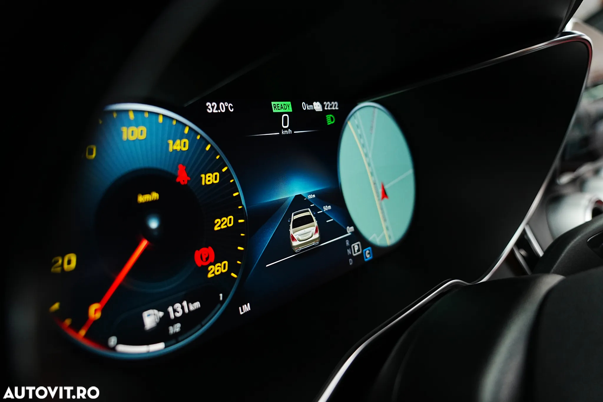 Mercedes-Benz GLC 300 e 4Matic 9G-TRONIC AMG Line Plus - 30