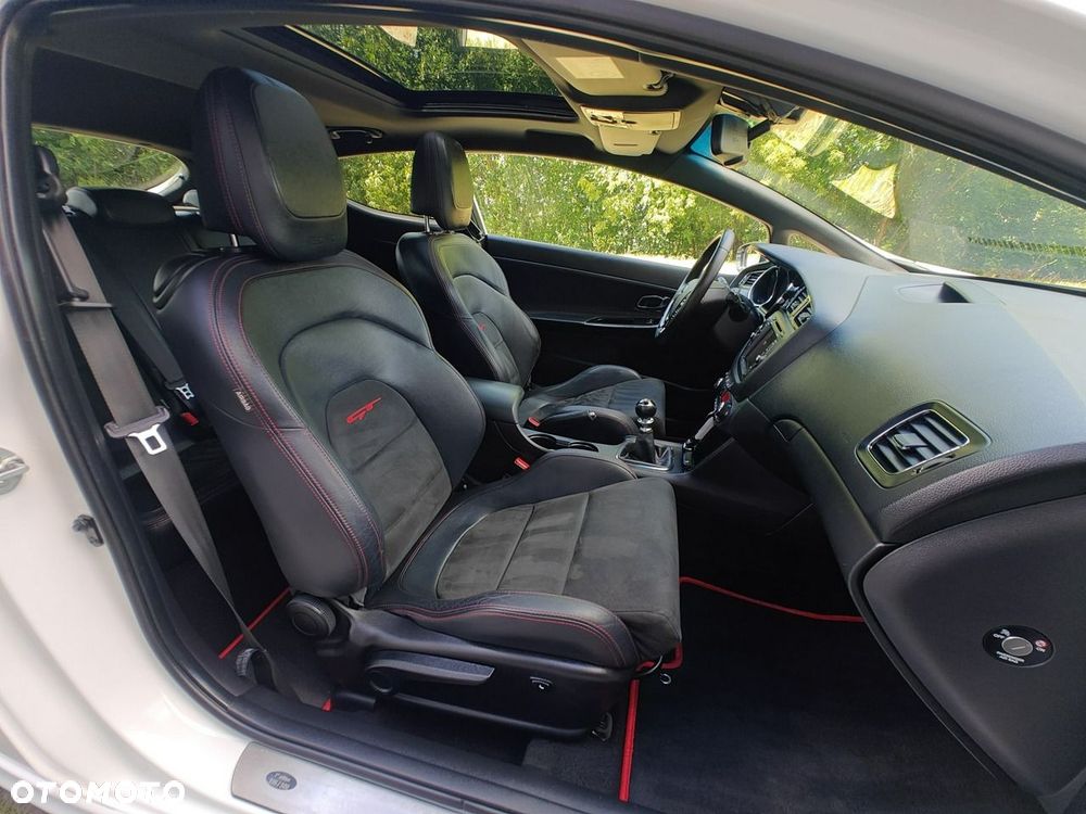 Kia Ceed - 17
