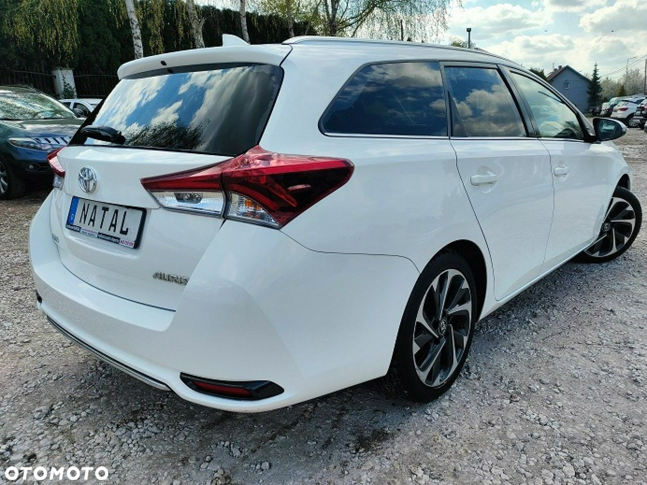 Toyota Auris - 2