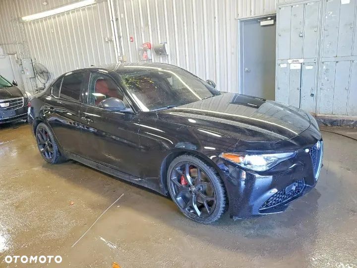 Alfa Romeo Giulia 2.0 Turbo TI Q4 - 4