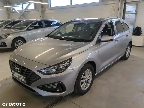 Hyundai i30 1.5 DPI Classic +