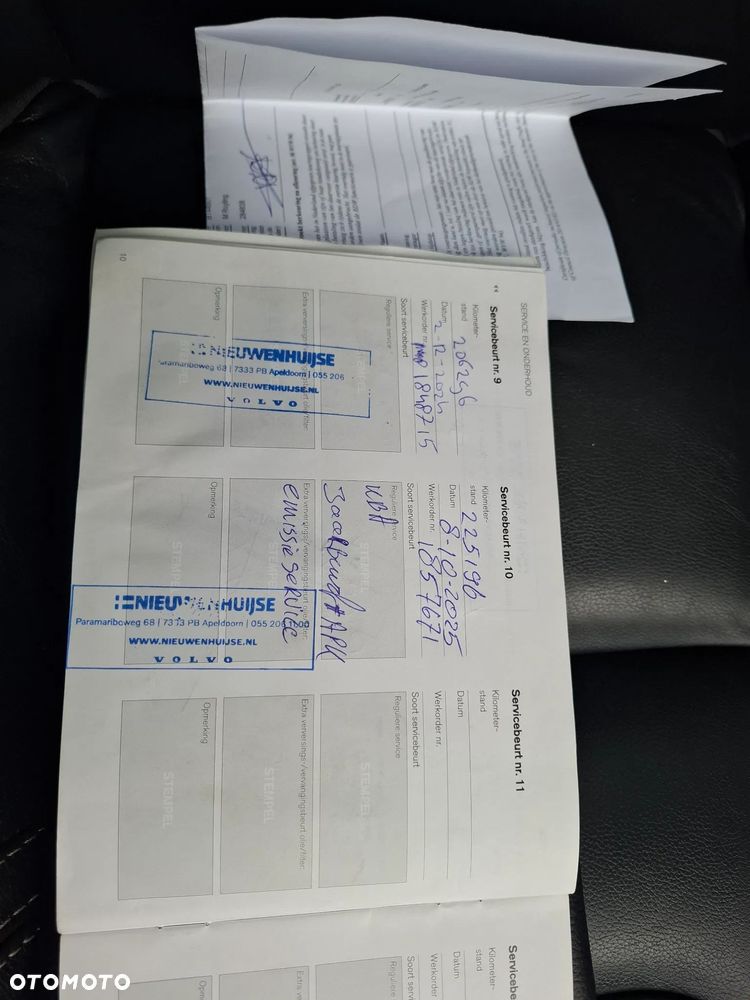 Volvo V60 D6 AWD Plug-in Hybrid R-Design Summum - 2