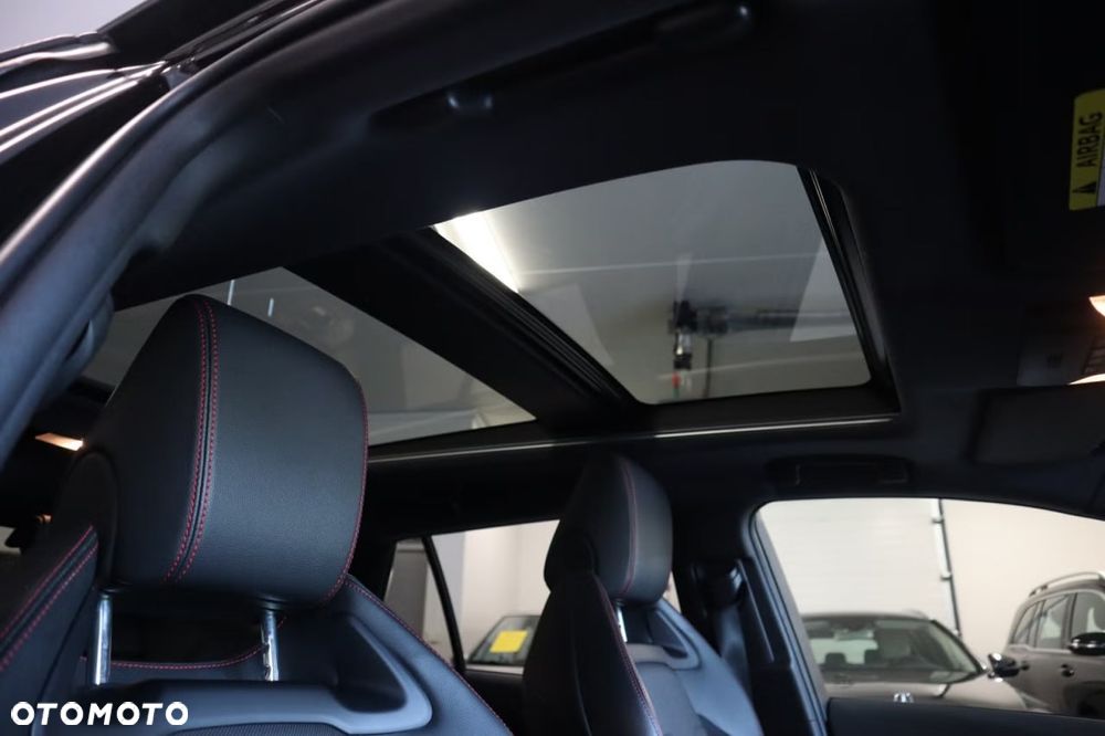 Toyota Corolla 2.0 Lounge - 21