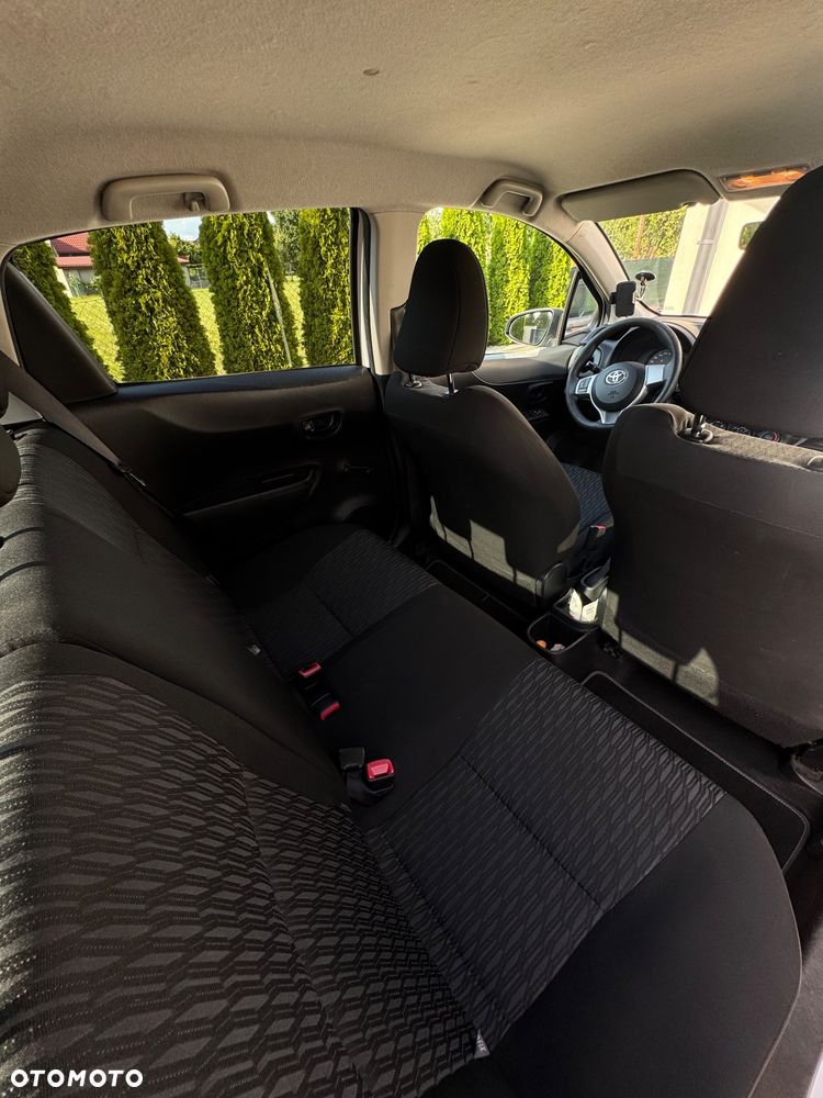 Toyota Yaris 1.33 Active - 12