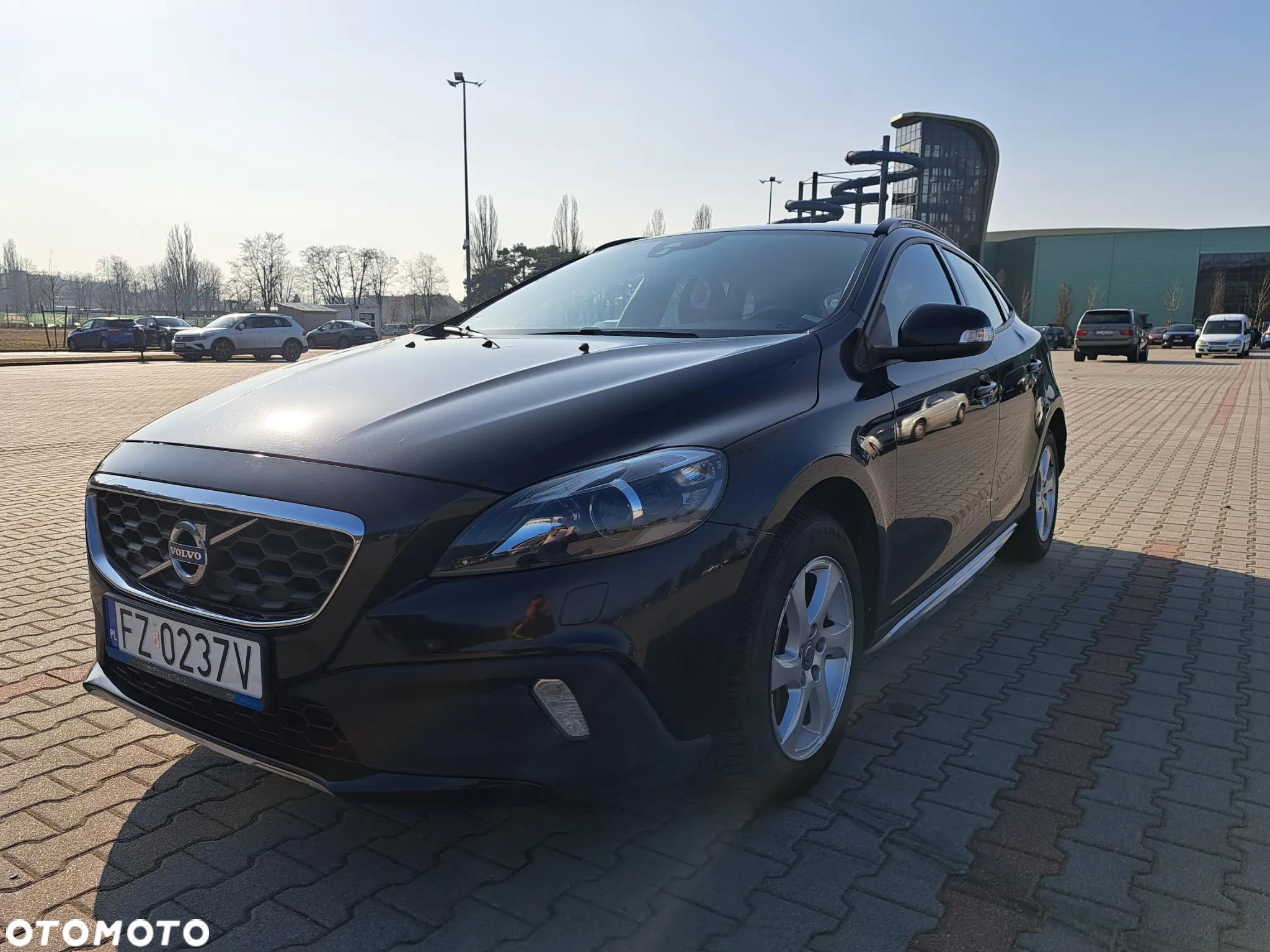 Volvo V40 Cross Country D3 Momentum - 2