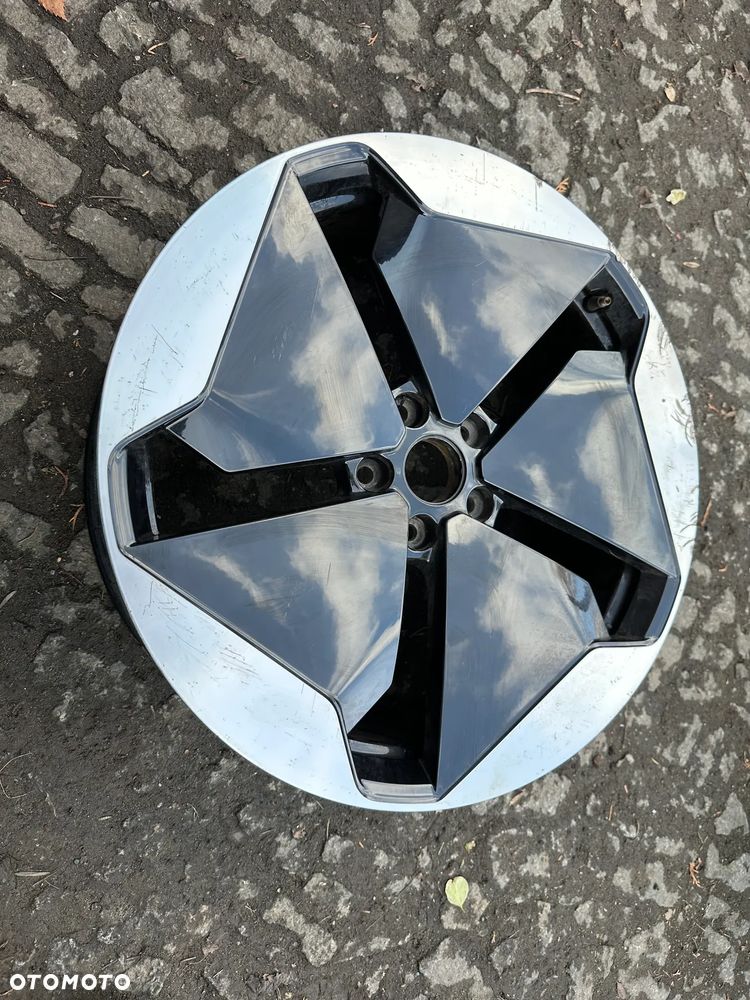 Felga VW ID 3 10A601025B 7,5 x 20 ET 44 1szt. - 3