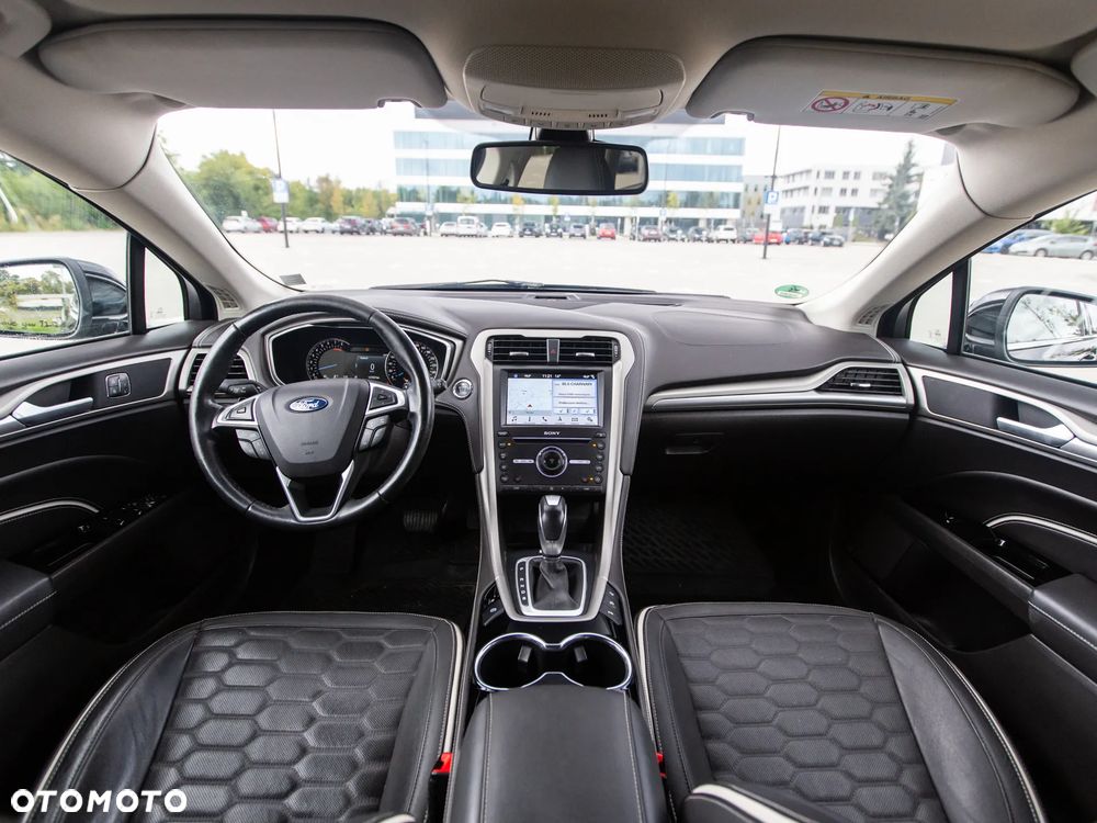 Ford Mondeo 2.0 EcoBoost STart-Stopp Autom Vignale - 27