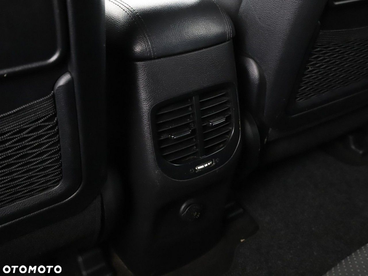 Kia Carens 1.7 CRDi L - 30
