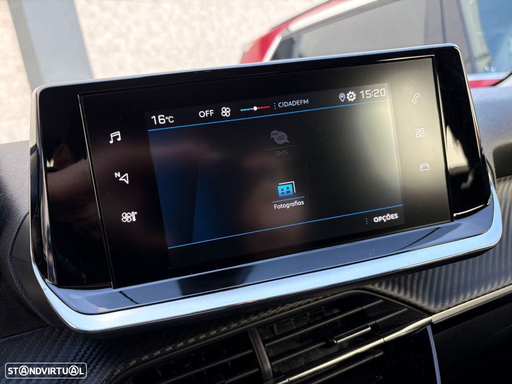 Peugeot 208 1.2 PureTech SE Style - 22