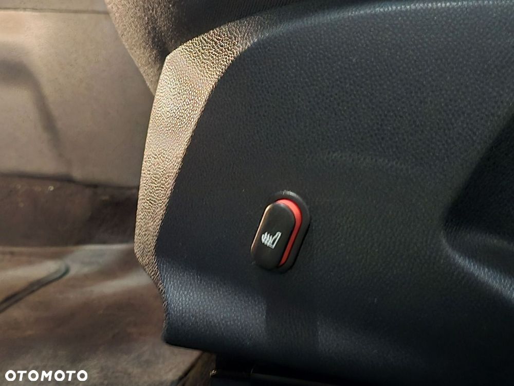 Ford Fiesta 1.25 Gold X EU6 - 23