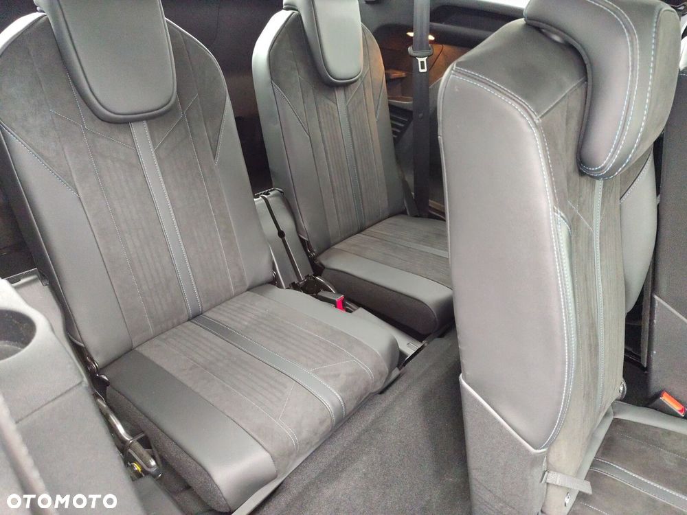 Peugeot 5008 - 24