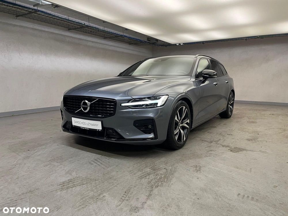 Volvo V60 B4 B R-Design - 10