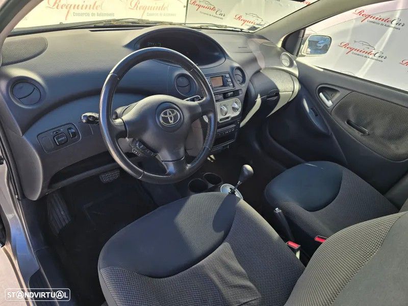 Toyota Yaris 1.0 Sol MMT AC - 14