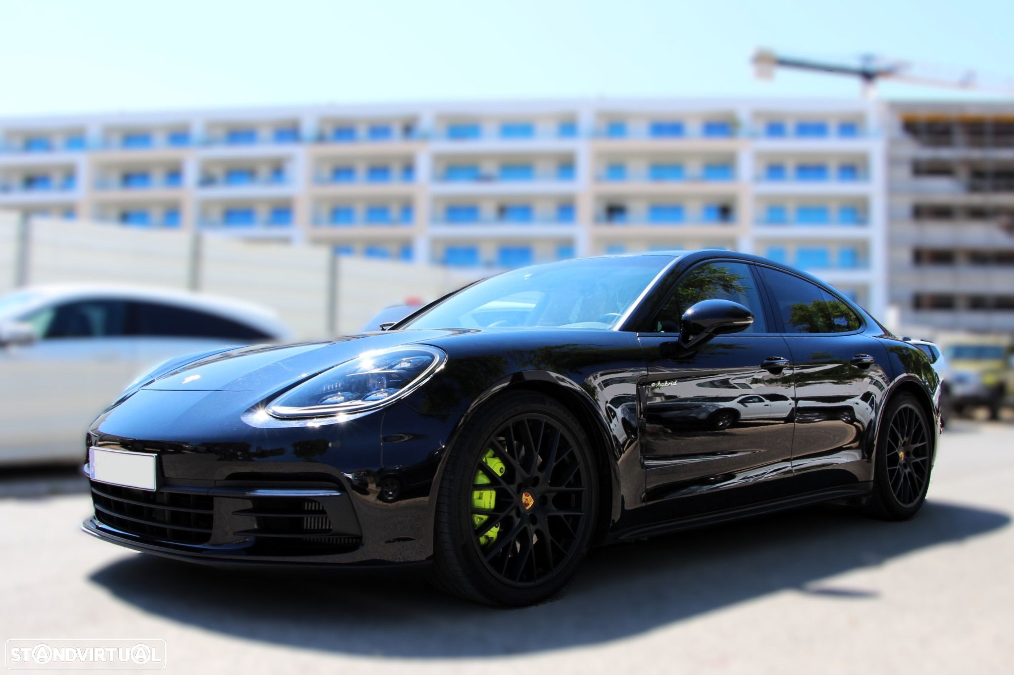 Porsche Panamera 4 E-Hybrid - 1
