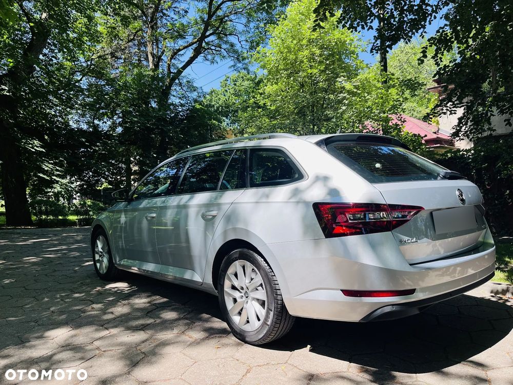 Skoda Superb 2.0 TDI Style - 2