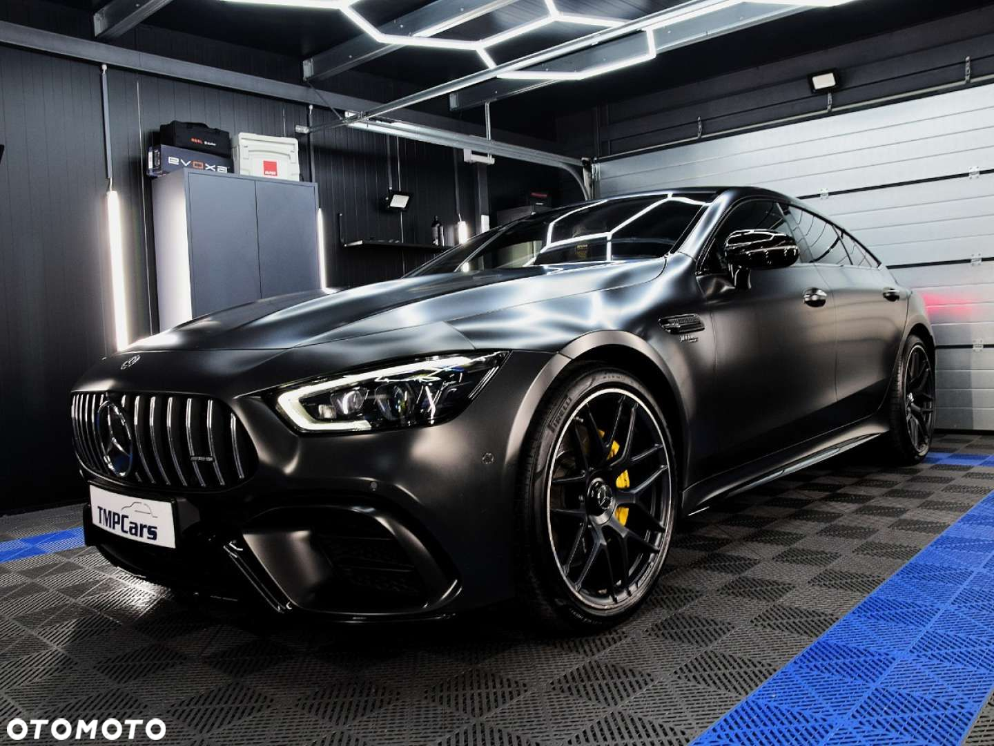 Mercedes-Benz AMG GT 43 4-Matic+ - 3