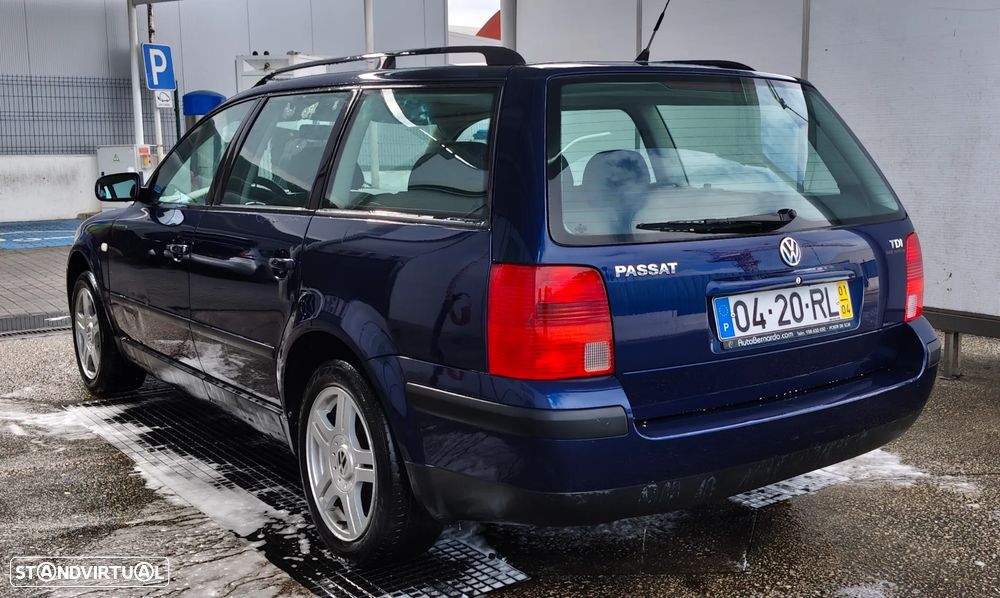 VW Passat Variant 1.9 TDi Trendline - 4