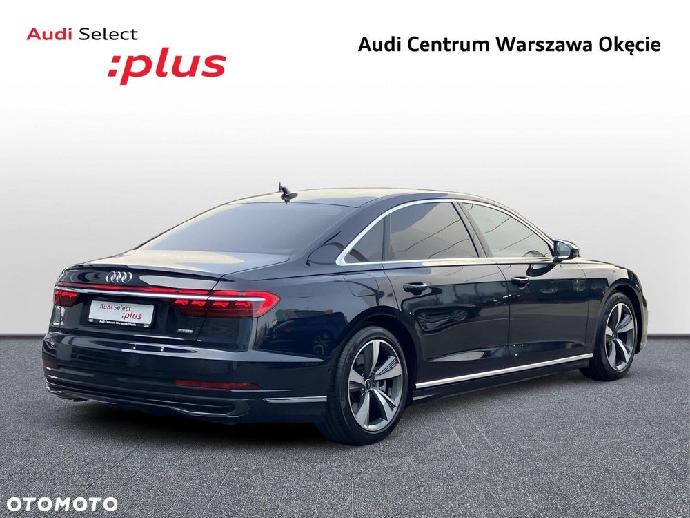 Audi A8 - 8