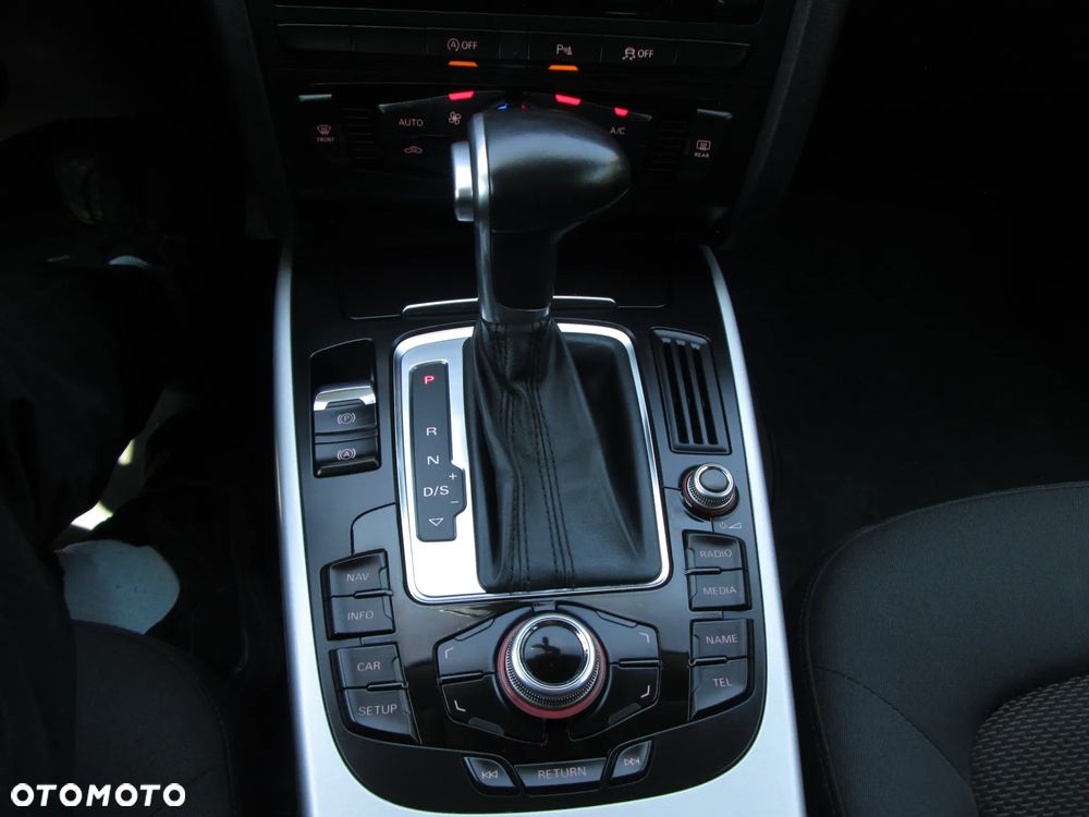 Audi A4 Allroad (clean diesel) 2.0 TDI DPF S tron - 19