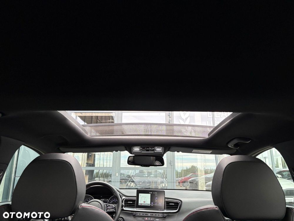 Kia ProCeed 1.6 T-GDI GT DCT - 19