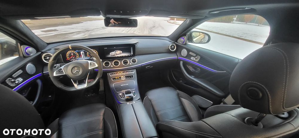 Mercedes-Benz Klasa E AMG 63 S 4Matic+ AMG Speedshift MCT-9G - 15