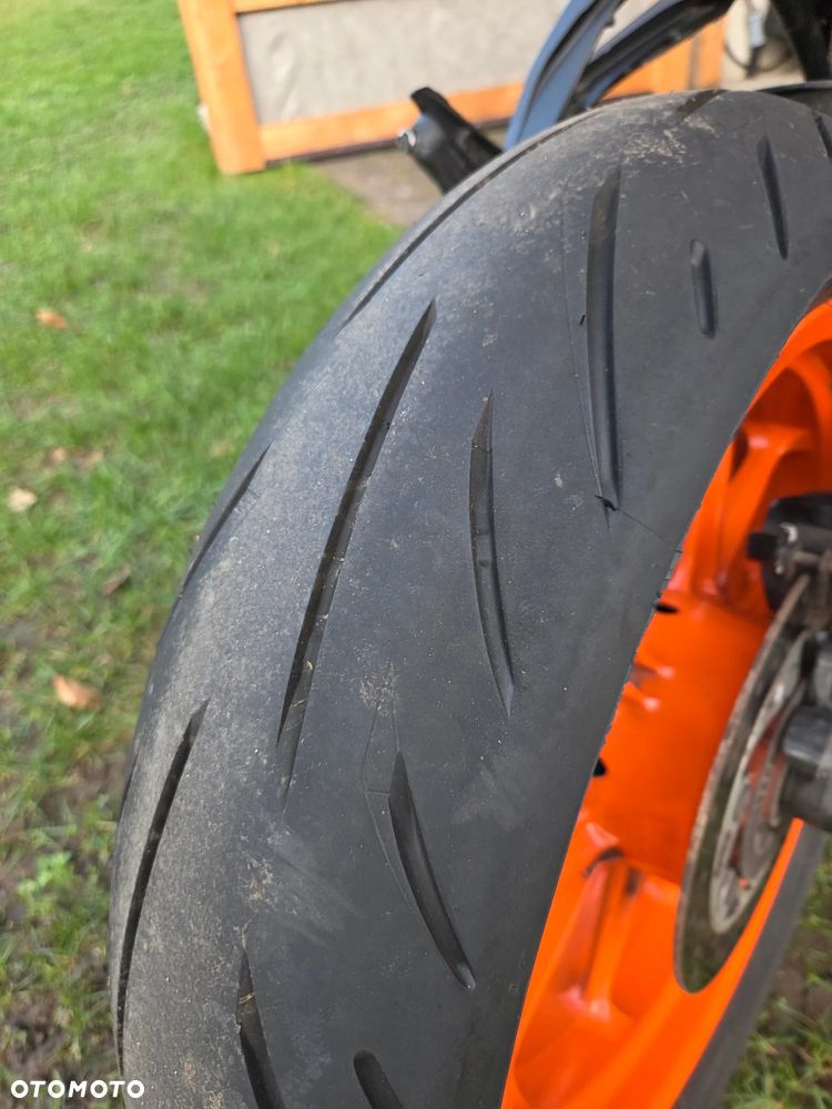 KTM RC 125 - 8