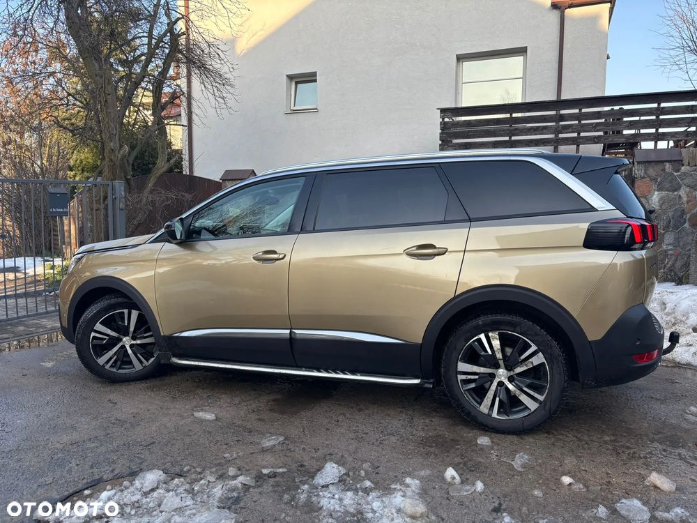 Peugeot 5008 - 8